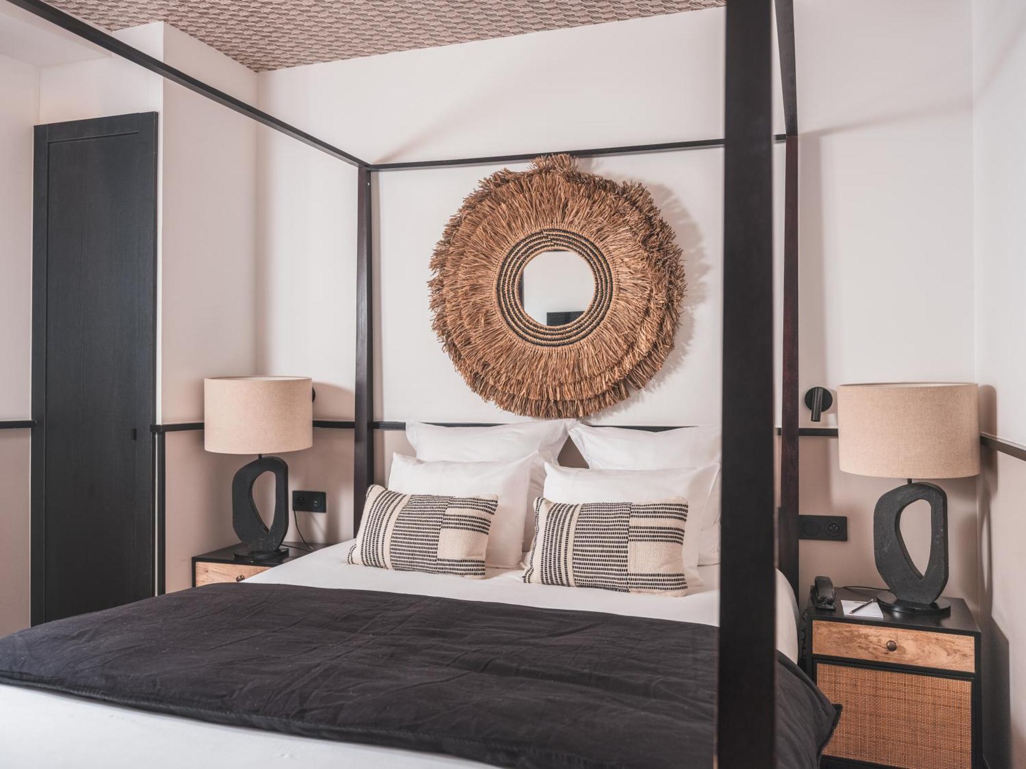 โฮเต็ล ดิ ออริจินัล ลา โรเชล วิเยอ ปอร์ แซ็งฌ็อง ดาคร์ Hotel ลาโรแชล ภายนอก รูปภาพ